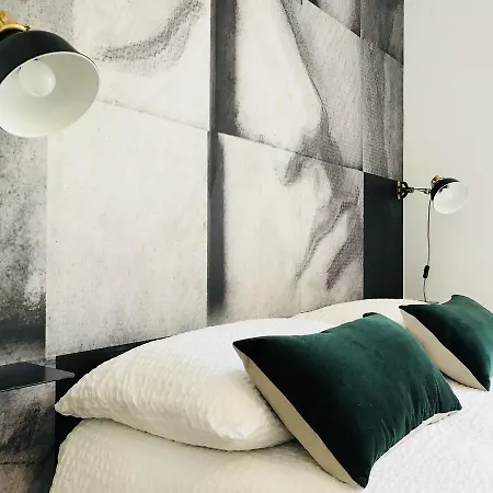 Appartement Sleepinconcarneau - Centre Piétonnier - 200 M De La